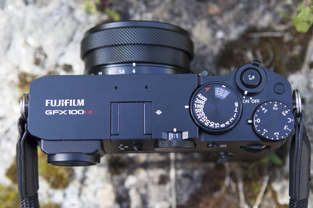 La parte superior del fujifilm gfx100rf