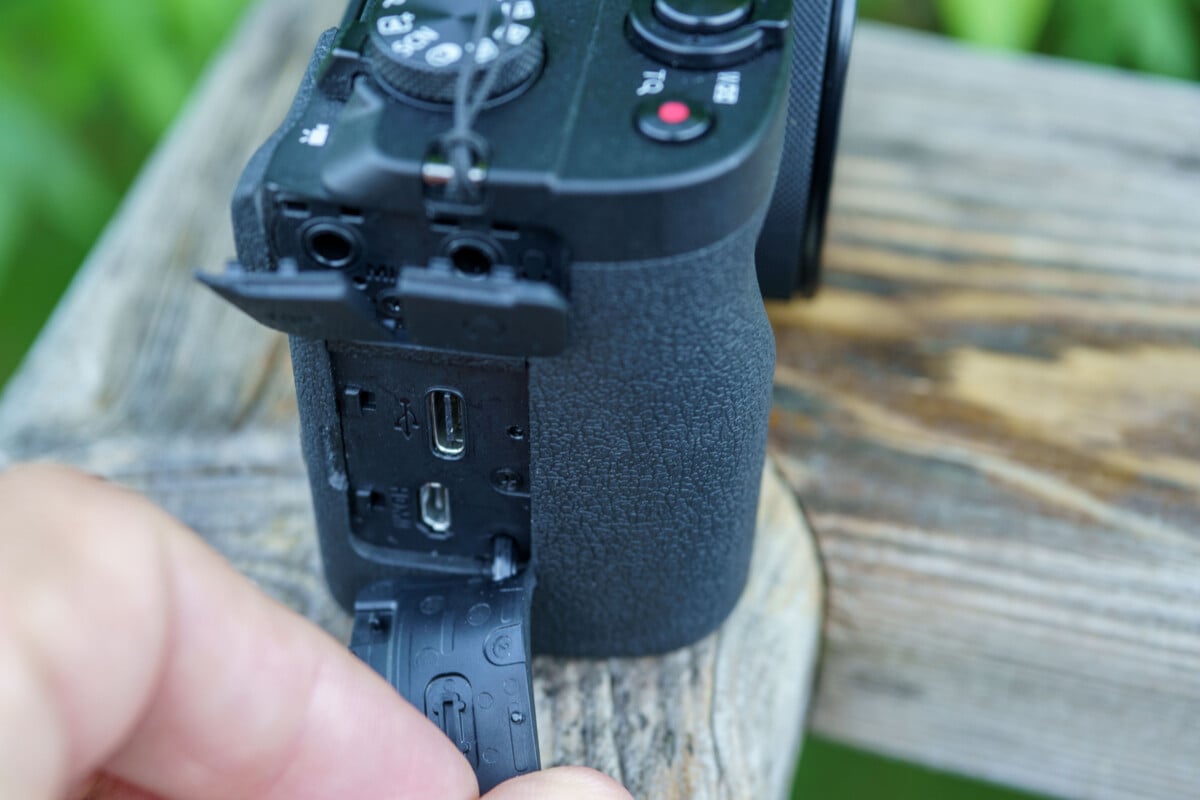 Canon PowerShot V1