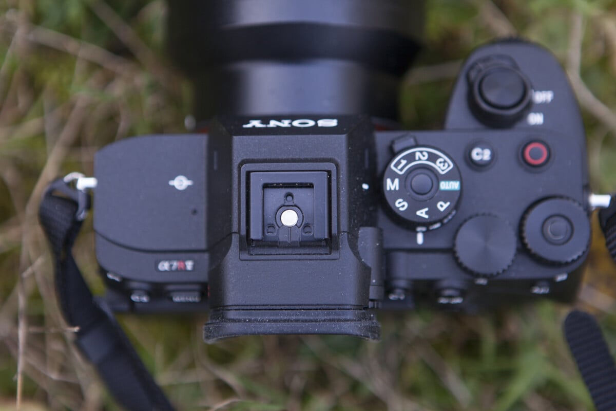 La parte superior del Sony A7R V