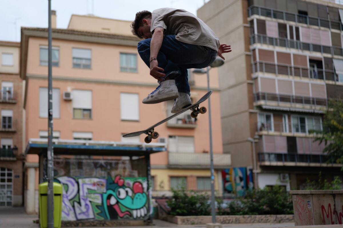ISO 100, 1/640S, 50 mm f/1.8