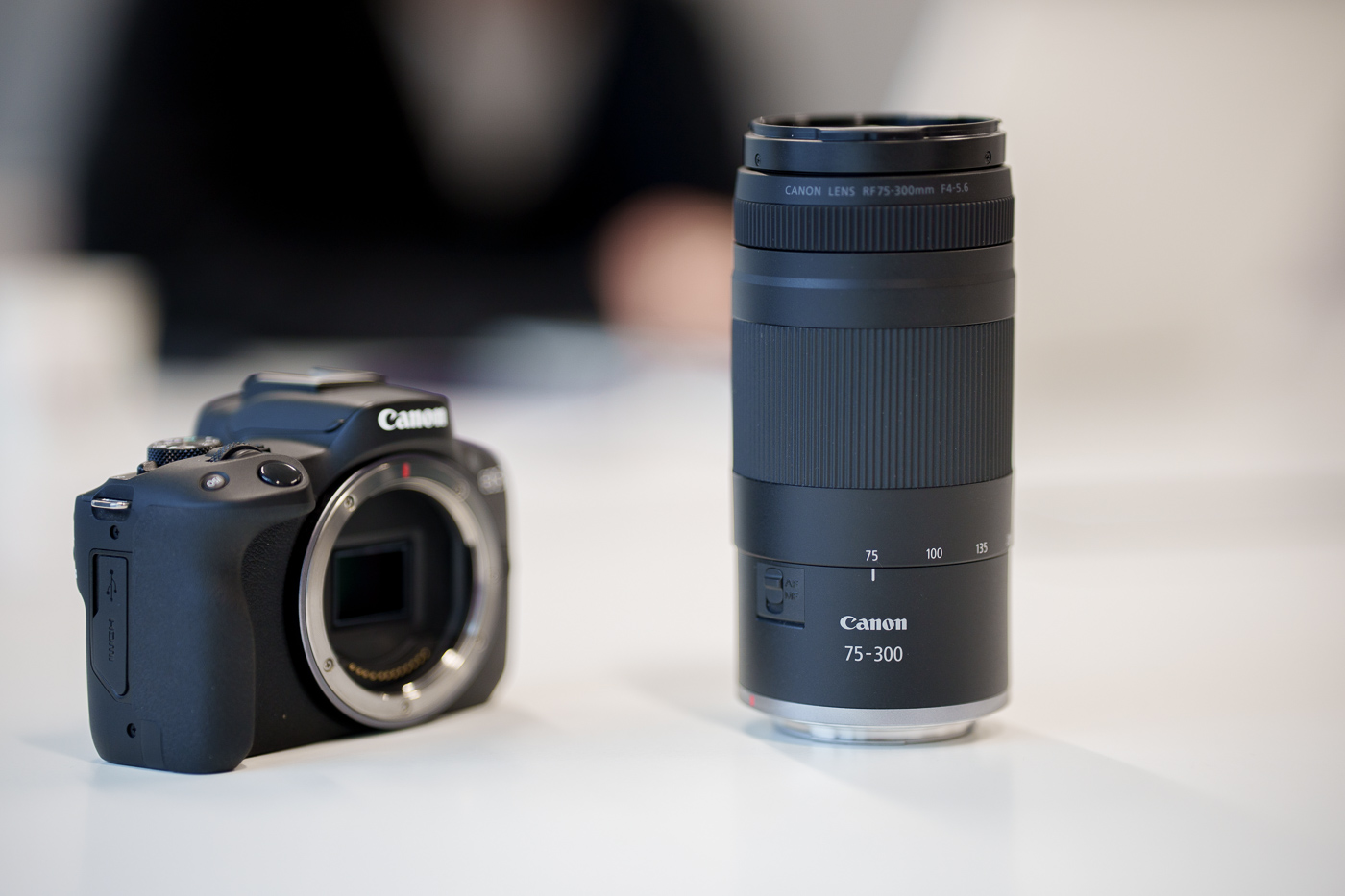 Canon RF 75-300 mm f/4-5,6