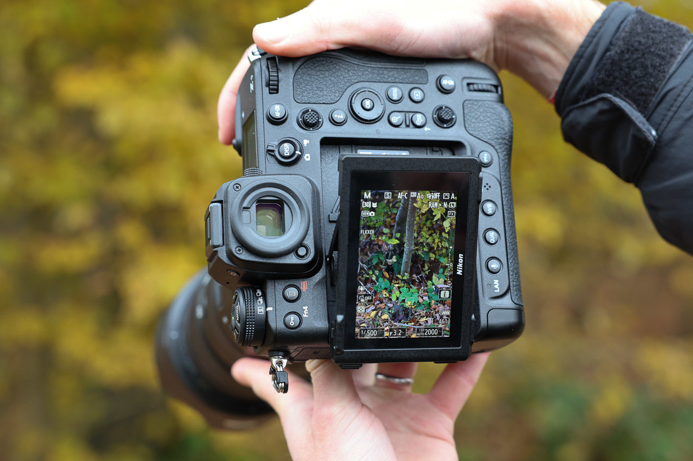 Canon EOS R1 vs Nikon Z9 vs Sony A1 II: ¿quién será coronado como el rey de las cámaras sin espejo de fotograma completo?