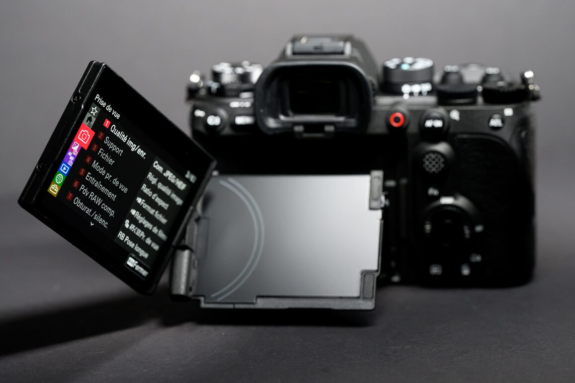 Canon EOS R1 vs Nikon Z9 vs Sony A1 II: ¿quién será coronado como el rey de las cámaras sin espejo de fotograma completo?